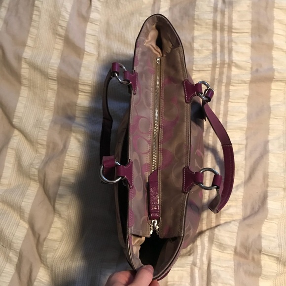 Khaki and Berry Purple Authentic Coach Purse - Picture 4 of 6